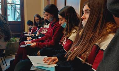 JESÚS MARÍA: ESTUDIANTES DEL SEMINARIO VISITARON LA MUNI