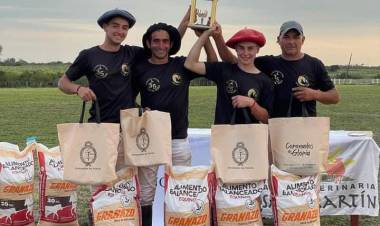 #ColoniaCaroya : Primer título del equipo caroyense de Pato