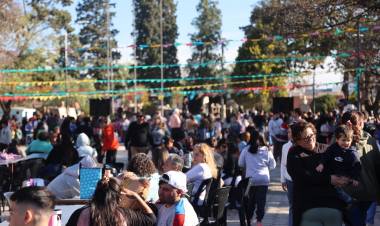 #COLONIACAROYA : Más de 4 mil personas en el festejo a las infancias