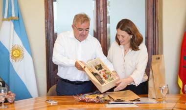 #COLONIACAROYA - Colonia Caroya y Catamarca sellan un acuerdo para potenciar la industria del Salame Típico
