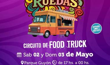 #COLONIACAROYA - Caroya sobre ruedas en el Parque de Guyón