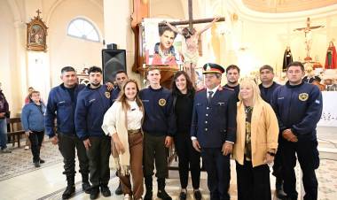 #PROVINCIALES: Prunotto participó de la procesión en honor al Cristo de la Buena Muerte