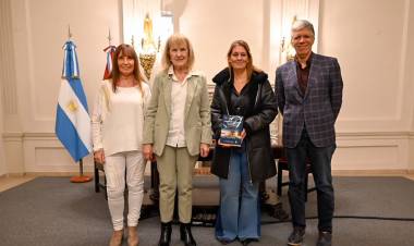 #PROVINCIALES: Presentaron un libro sobre legislación educativa de la provincia de Córdoba