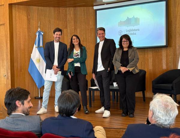 #PROVINCIALES: La Legislatura reconoció a Willy Magia y Mago Matus, y a su espectáculo “Épico Legendario”
