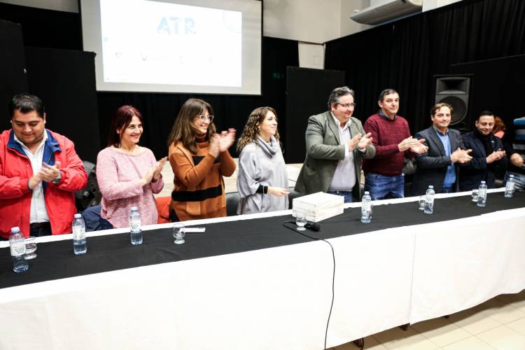 COLONIA CAROYA: 50 JÓVENES SE CAPACITARÁN Y REALIZARÁN PRÁCTICAS LABORALES