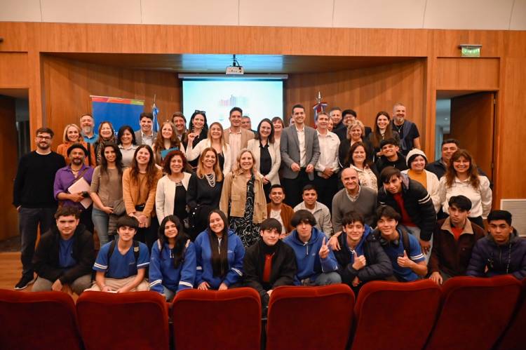 #PROVINCIAL : La Unicameral provincial fue sede del conversatorio “Ciencia en Diálogo Córdoba”