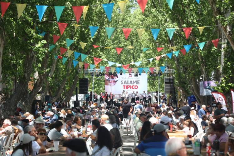 Más de 12 mil personas disfrutaron de la 44ª Fiesta Provincial del Salame Típico en Colonia Caroya