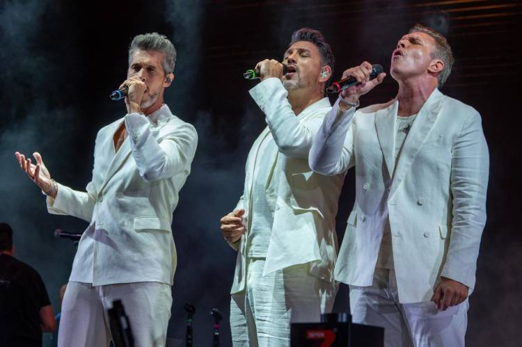 #JESUSMARIA - Un multitudinario e impactante comienzo de la edición 60