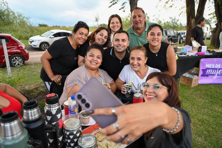 #PROVINCIALES: Estación Juárez Celman: Prunotto participó de una mateada por el cierre del Mes de la Mujer