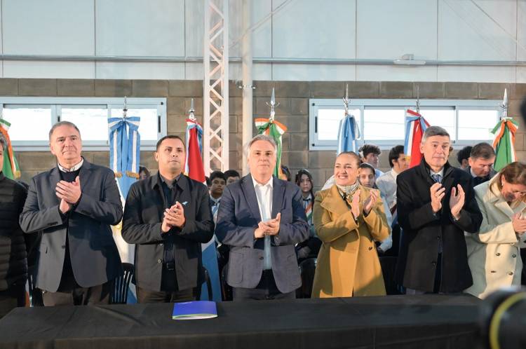 #PROVINCIALES : Llaryora y Prunotto consolidaron el polo educativo de Estación Juárez Celman con la inauguración del nuevo edificio del Ipet 386
