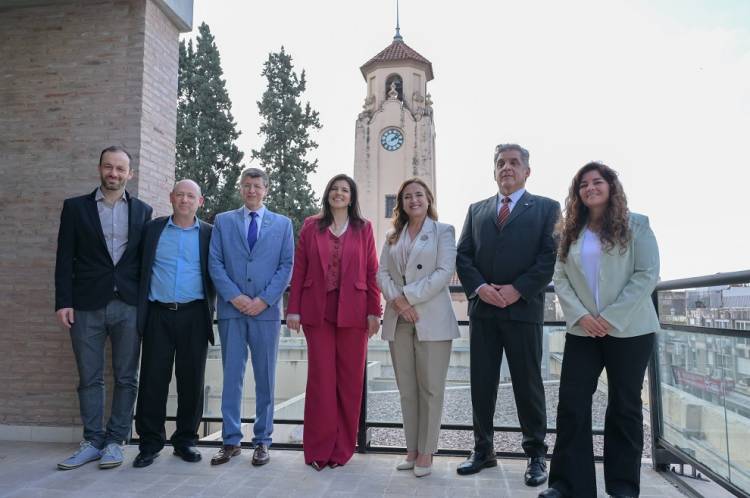 #PROVINCIALES: Prunotto en la histórica asunción de María José Alcázar en el Monserrat: “No hay igualdad sin participación de las mujeres”